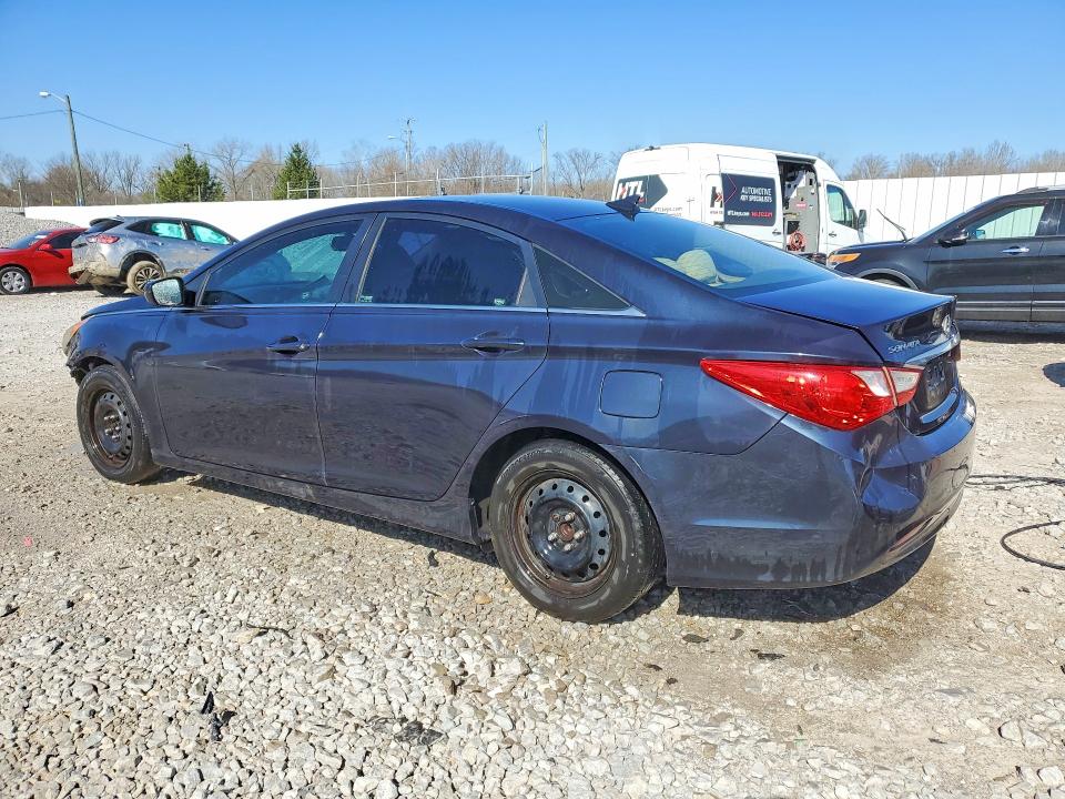 Photo 2 from auction – 2013 HYUNDAI SONATA with VIN 5NPEB4AC8DH557392