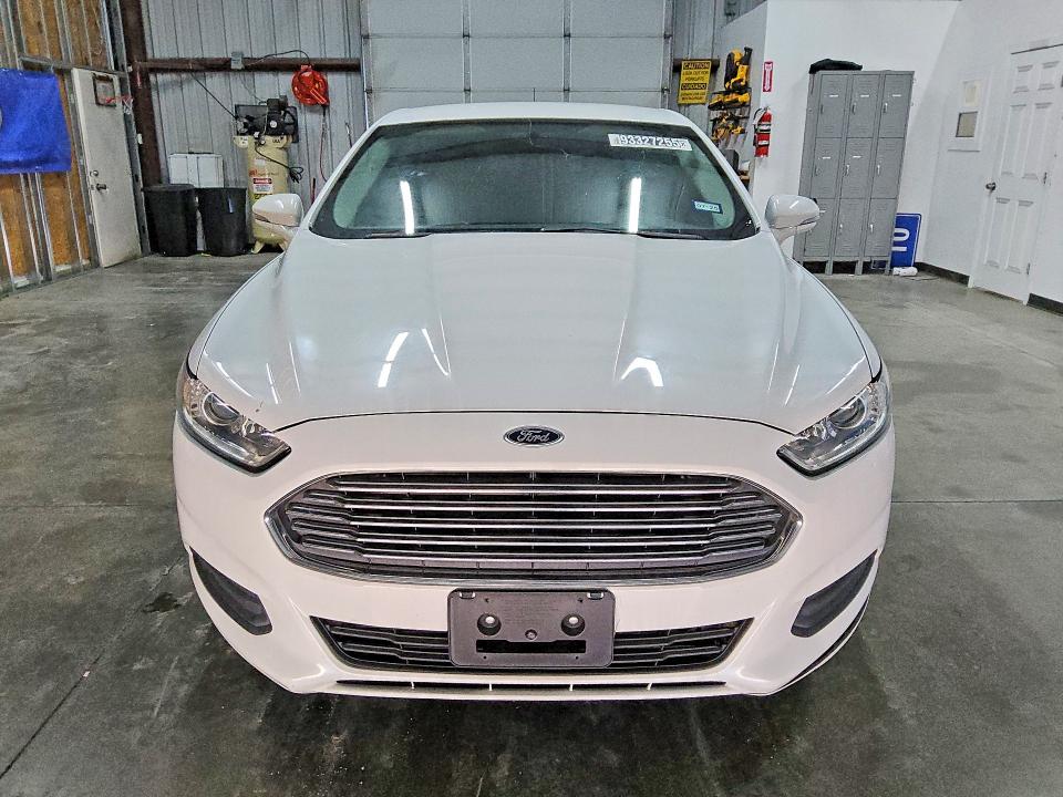 Photo 5 from auction – 2016 FORD FUSION with VIN 1FA6P0HD6G5121115