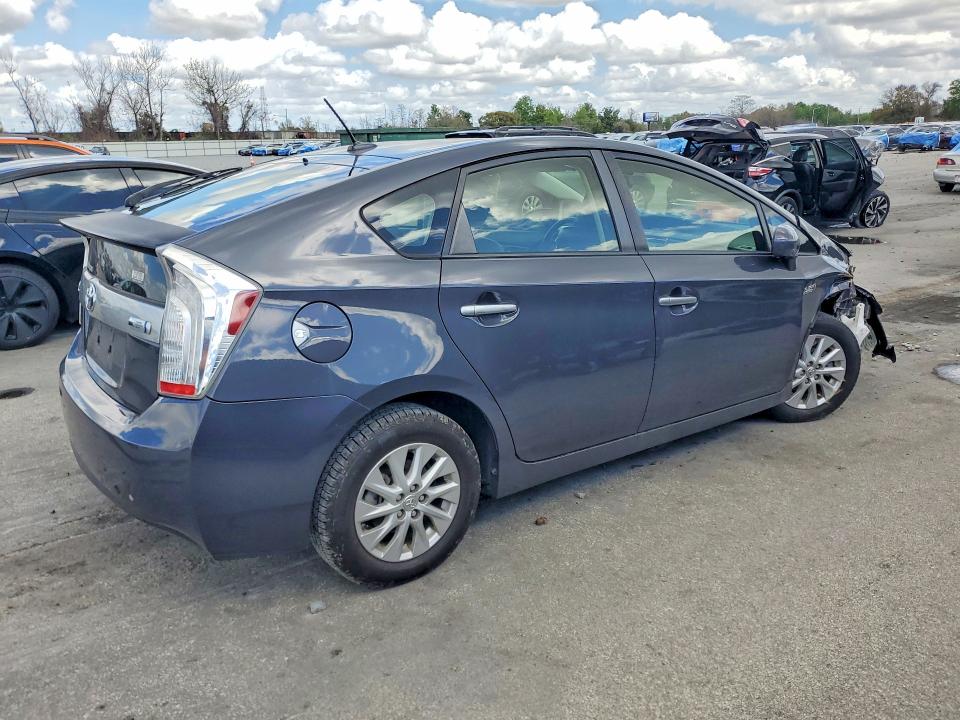 Photo 3 from auction – 2012 TOYOTA PRIUS PLUG-IN with VIN JTDKN3DP2C3016898