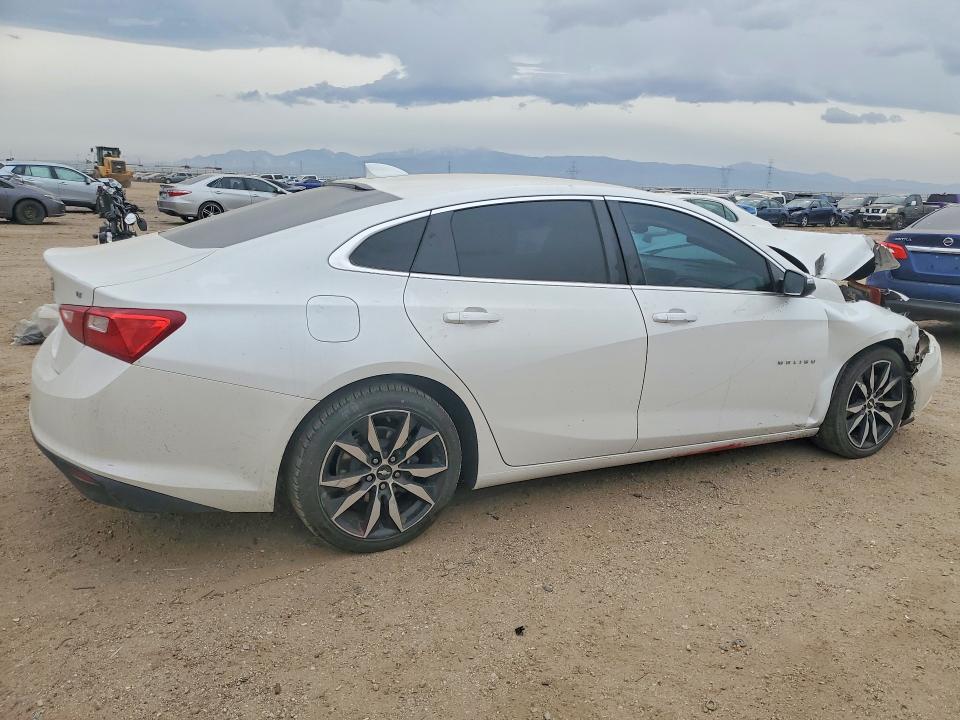 Photo 3 from auction – 2017 CHEVROLET MALIBU with VIN 1G1ZE5ST7HF266274