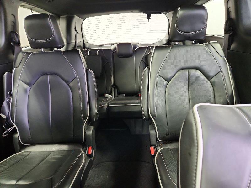 Photo 10 from auction – 2025 CHRYSLER PACIFICA with VIN 2C4RC1GG3SR553533