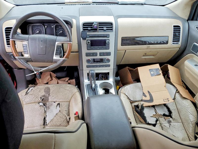 Photo 8 from auction – 2010 LINCOLN MKX with VIN 2LMDJ6JC3ABJ25584