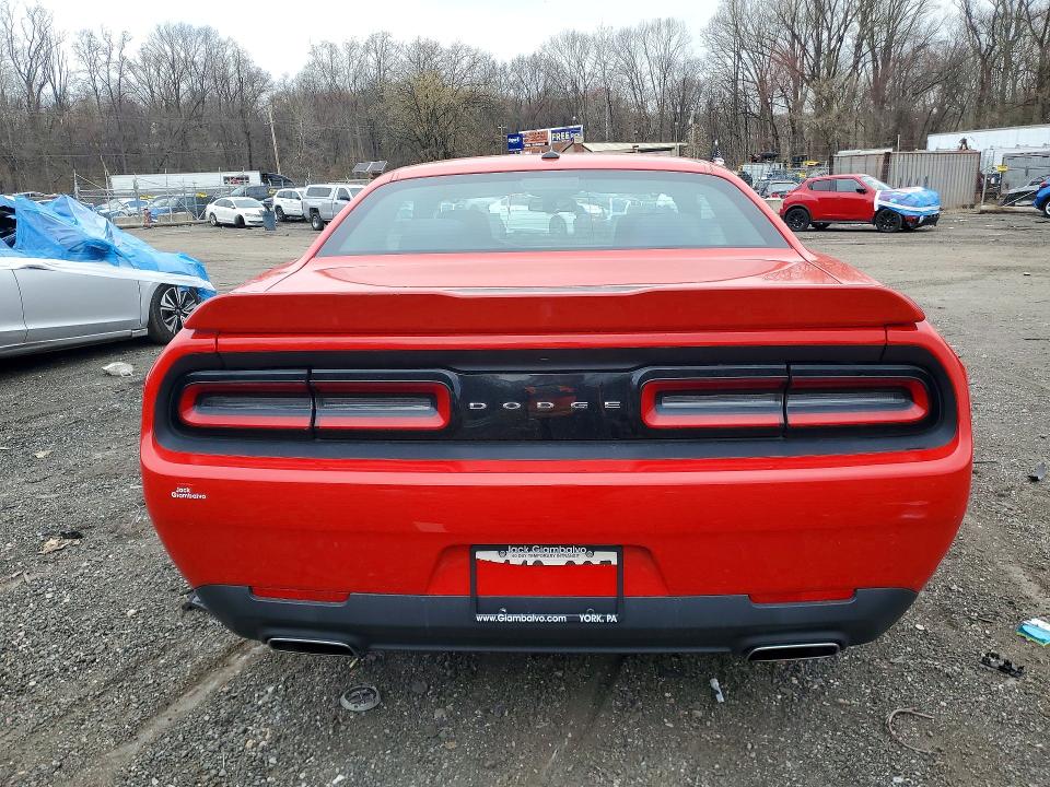 Photo 6 from auction – 2016 DODGE CHALLENGER with VIN 2C3CDZAG2GH130759