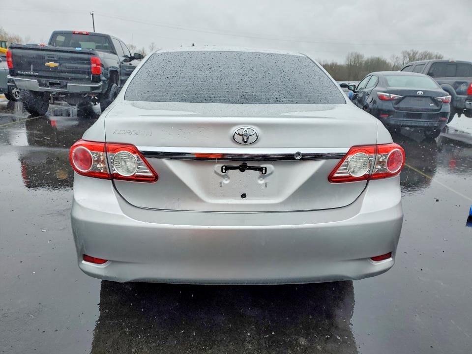 Photo 6 from auction – 2013 TOYOTA COROLLA with VIN 5YFBU4EE4DP166753