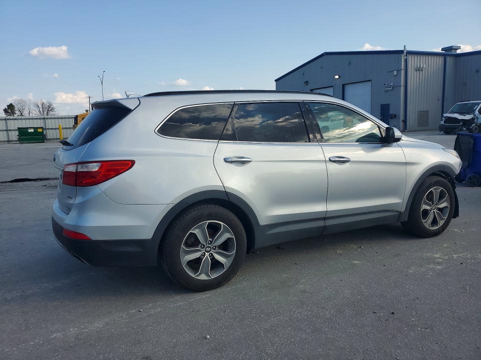 Photo 3 from auction – 2016 HYUNDAI SANTA FE with VIN KM8SMDHF5GU153310