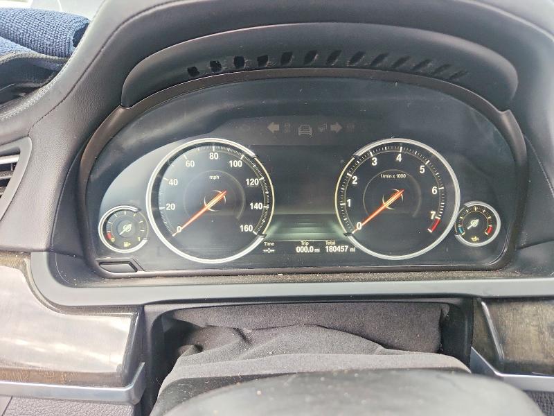 Photo 9 from auction – 2015 BMW 750 with VIN WBAYA8C57FGK19718
