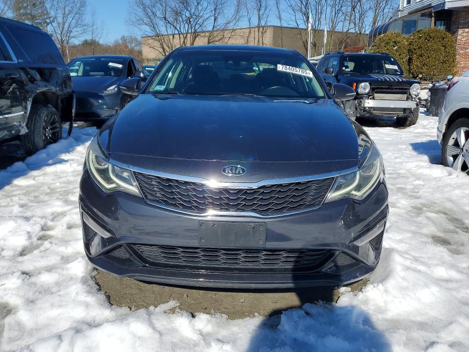 Photo 5 from auction – 2019 KIA OPTIMA with VIN 5XXGT4L35KG296167