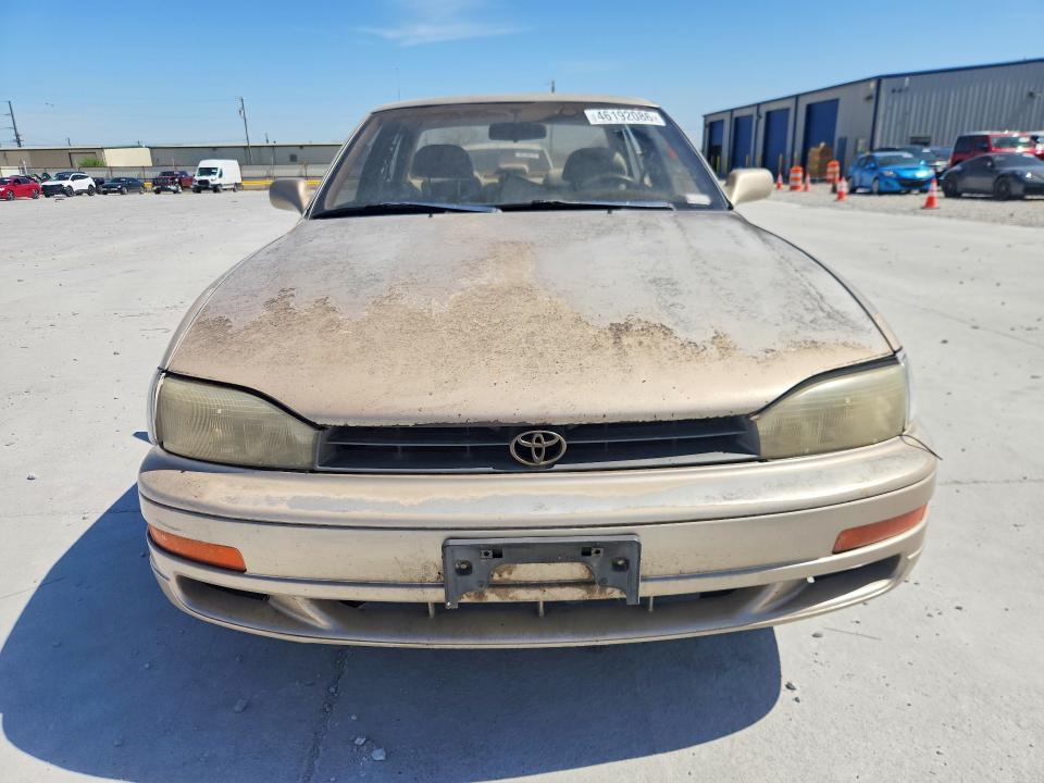 Photo 5 from auction – 1993 TOYOTA CAMRY with VIN 4T1SK12E2PU195678