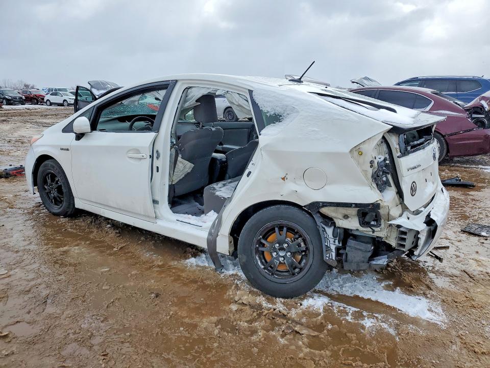 Photo 2 from auction – 2013 TOYOTA PRIUS with VIN JTDKN3DU0D5575779
