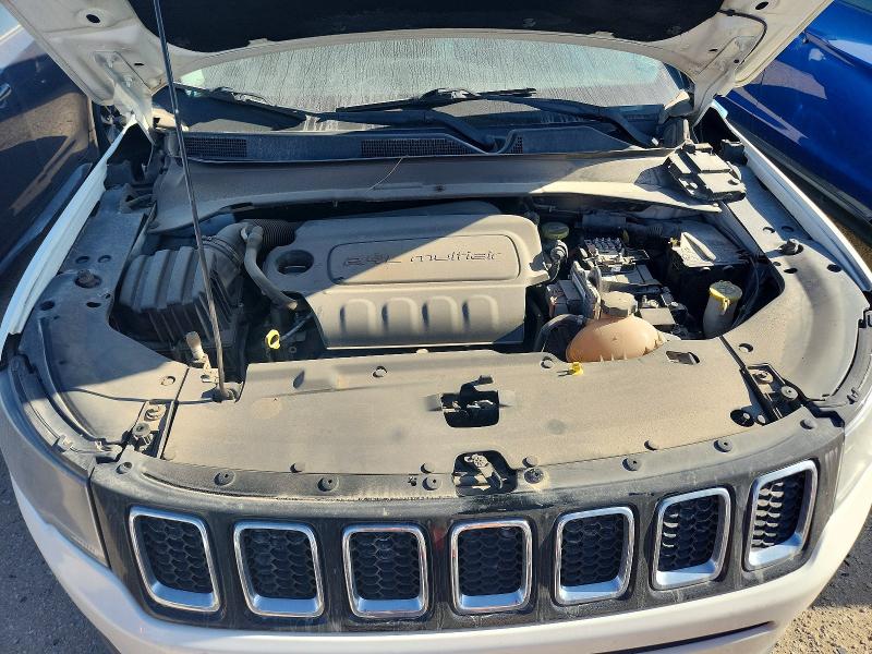 Photo 11 from auction – 2017 JEEP COMPASS with VIN 3C4NJDCB1HT689262