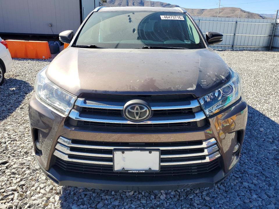 Photo 5 from auction – 2018 TOYOTA HIGHLANDER with VIN 5TDYZRFH8JS279660