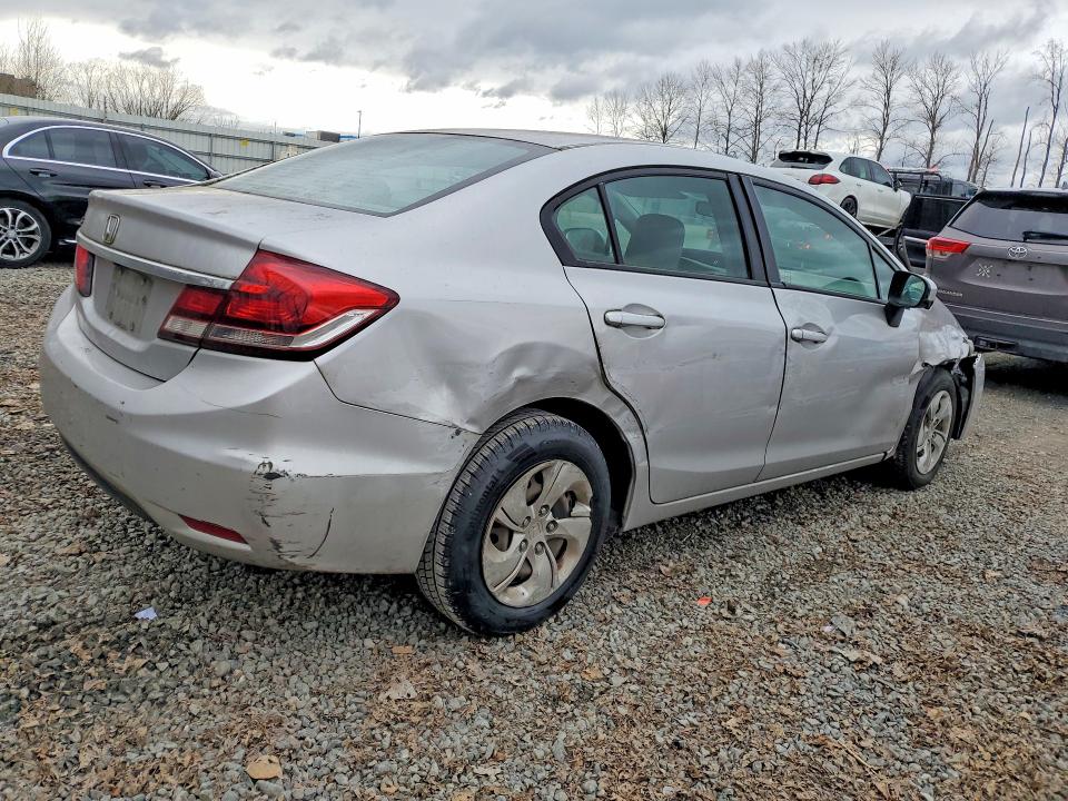 Photo 3 from auction – 2015 HONDA CIVIC with VIN 19XFB2F55FE253821