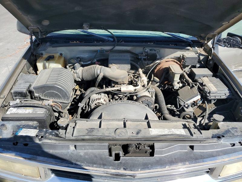 Photo 11 from auction – 1998 CHEVROLET GMT-400 with VIN 1GCEC19MXWR153806