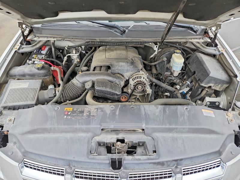 Photo 12 from auction – 2011 CADILLAC ESCALADE with VIN 3GYT4NEF3BG326282