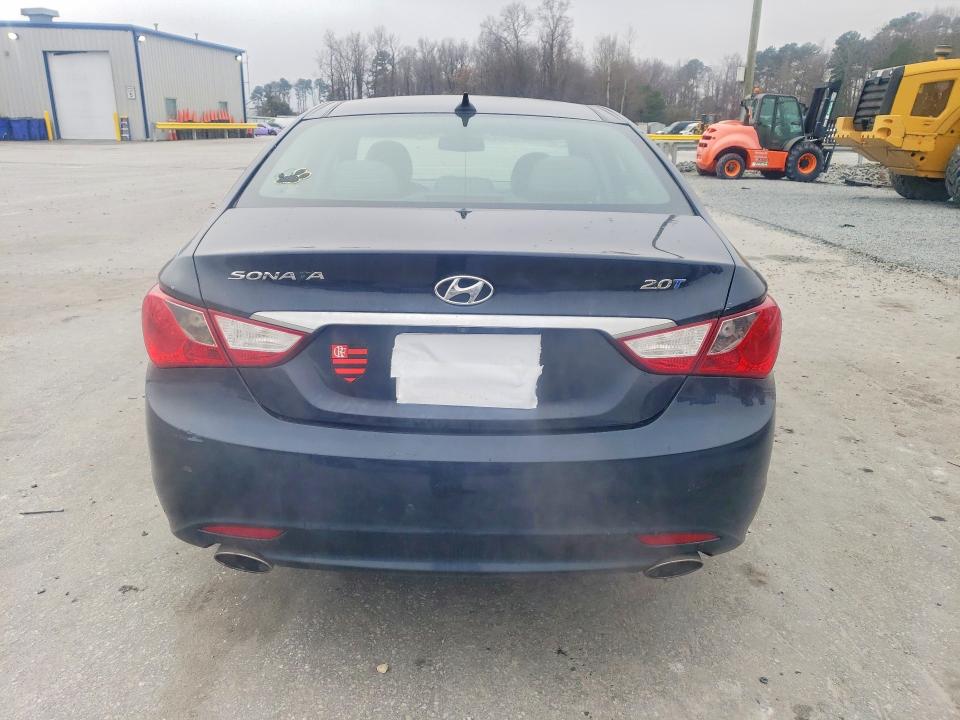 Photo 6 from auction – 2012 HYUNDAI SONATA with VIN 5NPEC4AB7CH385553