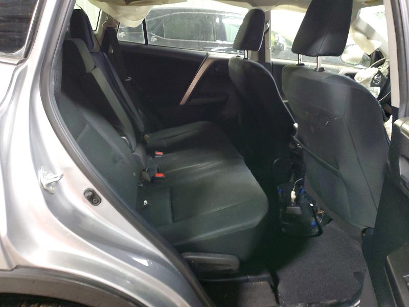 Photo 10 from auction – 2018 TOYOTA RAV4 with VIN JTMZFREV3JJ195781