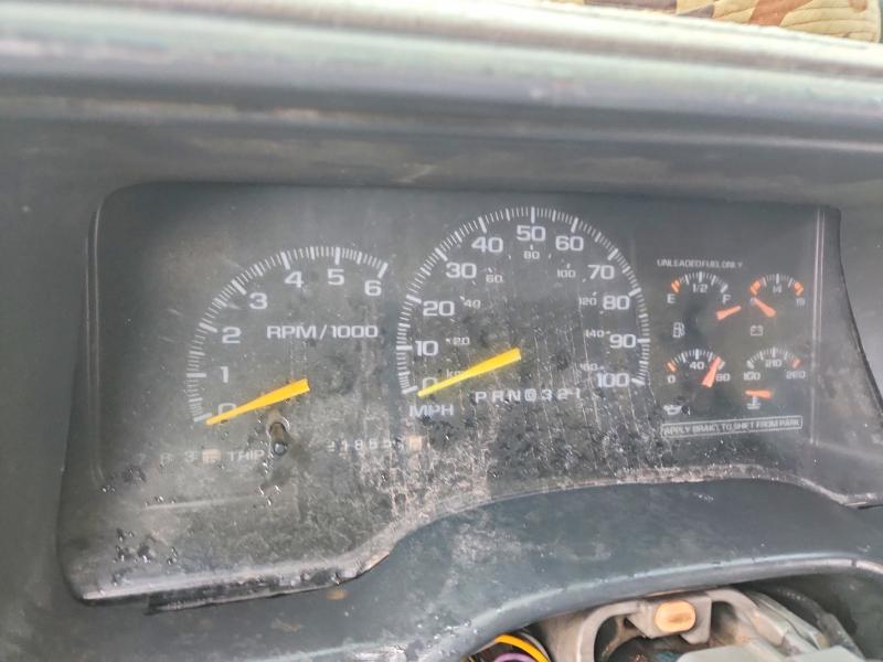 Снимка 9 от търг – 1998 CHEVROLET GMT-400 с VIN 1GCGK29J9WE196161