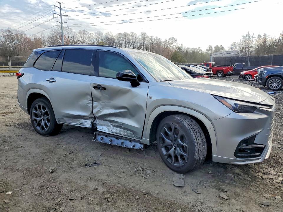 Foto 4 de la subasta – 2025 LEXUS TX 500H con VIN 5TDABAB62SS013371