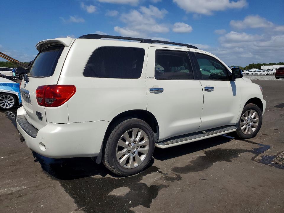 Photo 3 from auction – 2014 TOYOTA SEQUOIA with VIN 5TDDW5G16ES105755