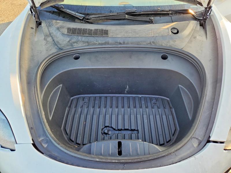 Photo 11 from auction – 2023 TESLA MODEL 3 with VIN 5YJ3E1EA2PF572723