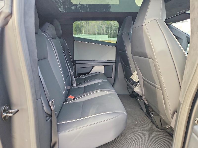 Фото 10 с аукциона – 2025 TESLA CYBERTRUCK с VIN 7G2CEHED1SA073210