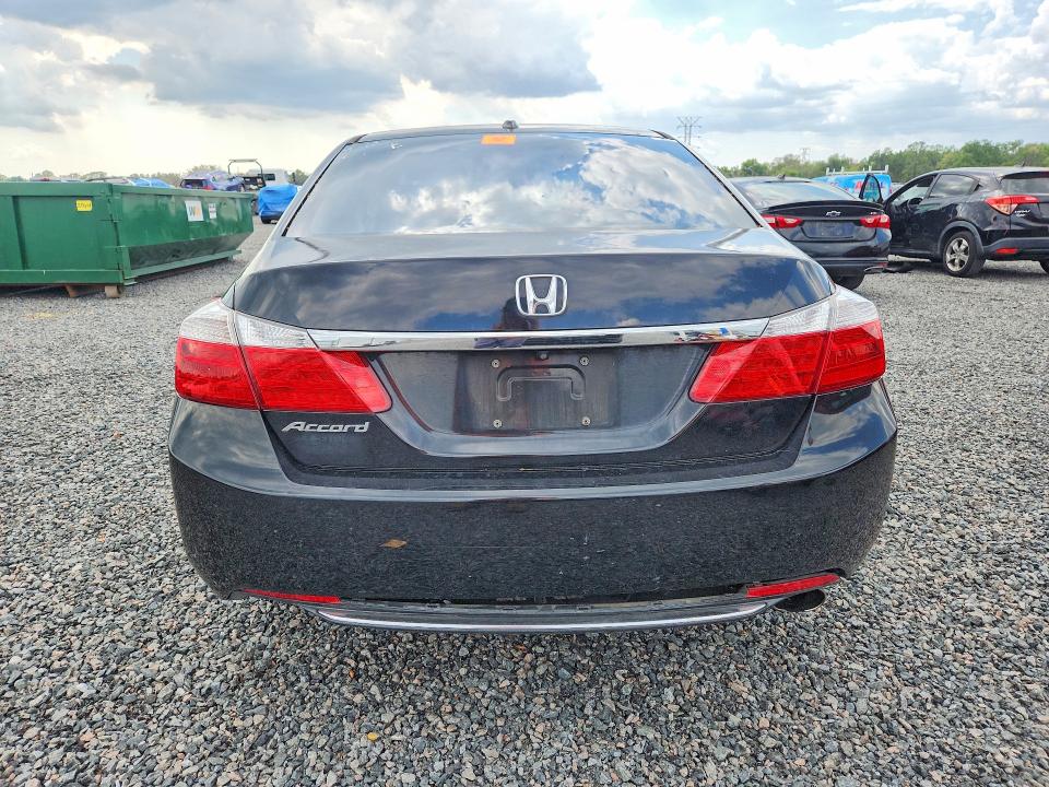 Photo 6 from auction – 2015 HONDA ACCORD with VIN 1HGCR2F85FA269935