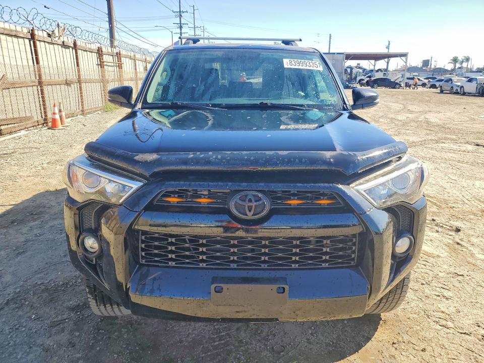 Photo 5 from auction – 2019 TOYOTA 4RUNNER SR5 with VIN JTEBU5JR7K5664255