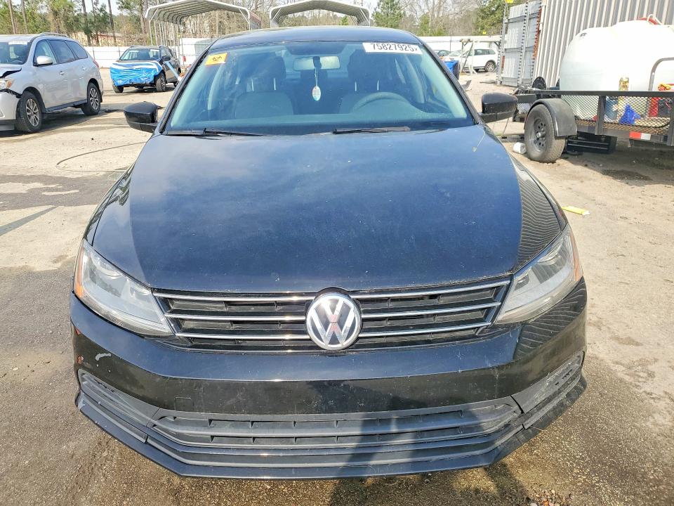 Photo 5 from auction – 2017 VOLKSWAGEN JETTA with VIN 3VW2B7AJ2HM211709