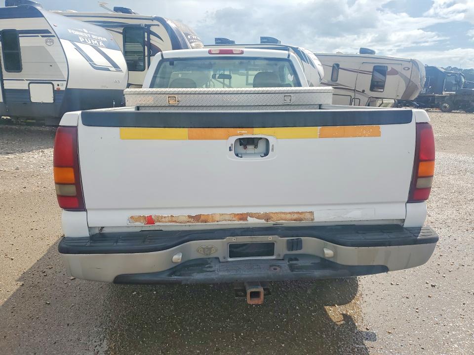 Photo 6 from auction – 2000 CHEVROLET SILVERADO with VIN 1GCEC14W1YZ260416