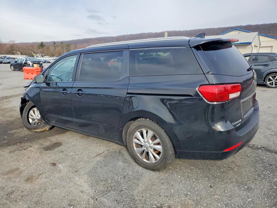 Photo 2 from auction – 2015 KIA SEDONA with VIN KNDMB5C15F6061699