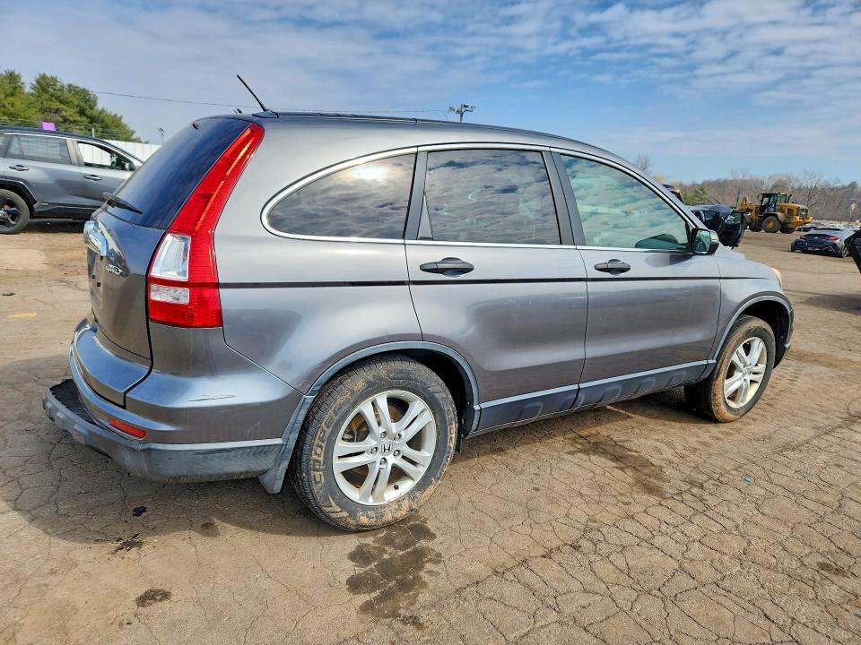 Photo 3 from auction – 2011 HONDA CR-V with VIN JHLRE4H57BC035106