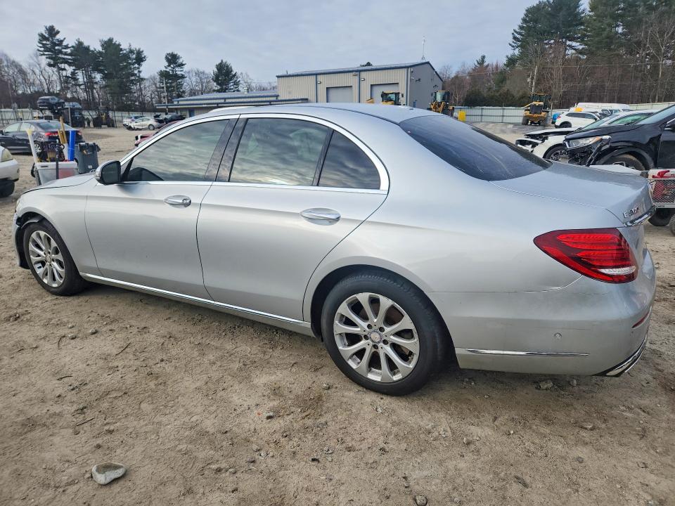 Photo 2 from auction – 2017 MERCEDES-BENZ E with VIN WDDZF4KBXHA215313
