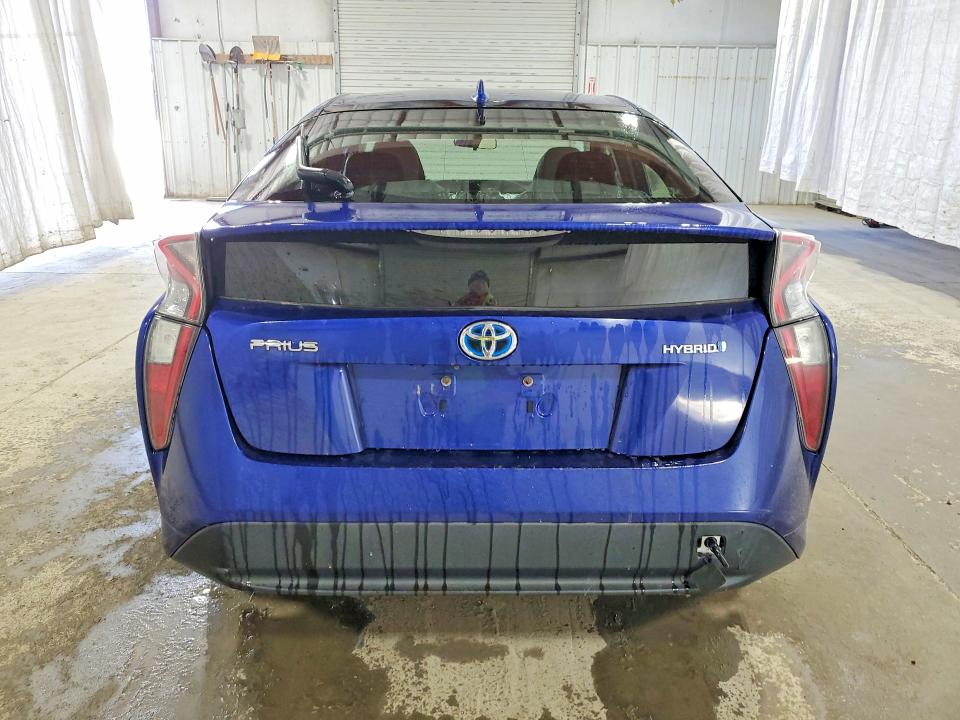 Photo 6 from auction – 2016 TOYOTA PRIUS with VIN JTDKARFU2G3503199