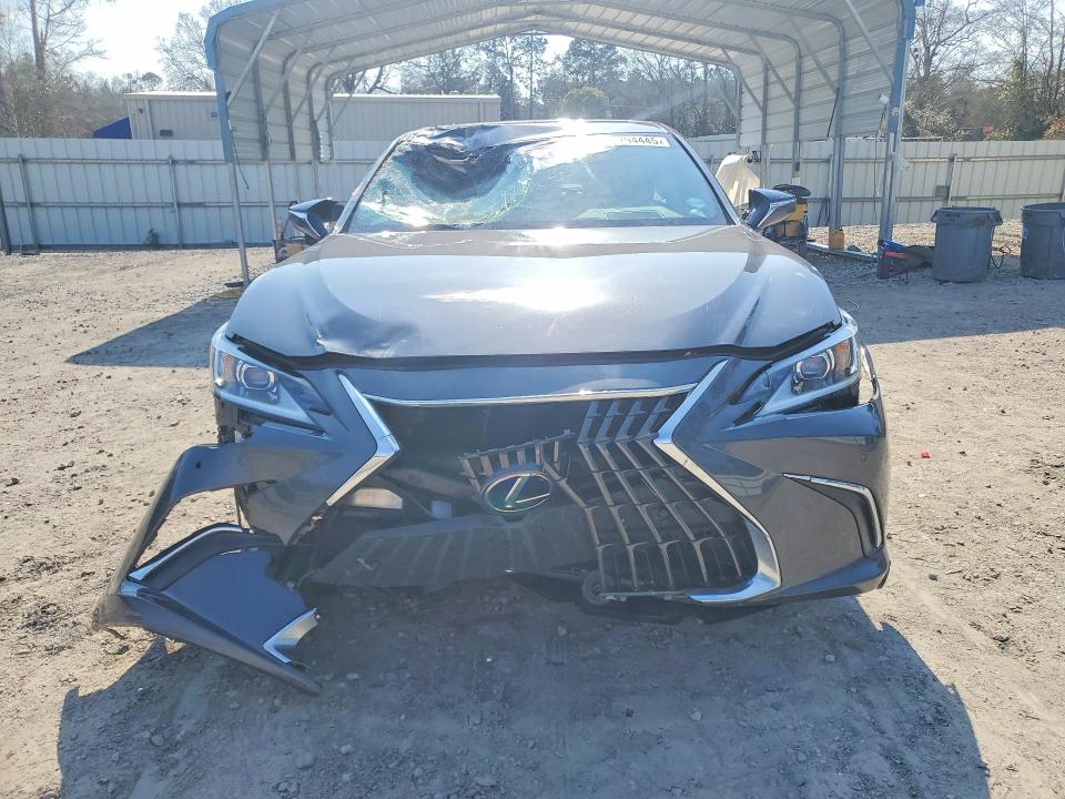Photo 5 from auction – 2022 LEXUS ES with VIN 58ADA1C18NU021384