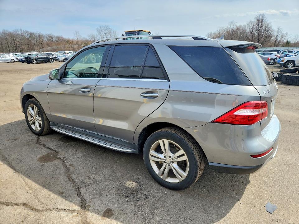 Photo 2 from auction – 2015 MERCEDES-BENZ ML with VIN 4JGDA0EB0FA518018