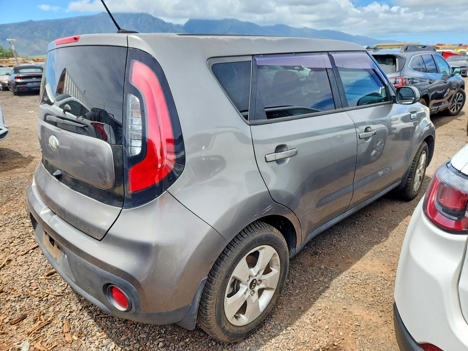 Photo 3 from auction – 2017 KIA SOUL with VIN KNDJN2A28H7449981