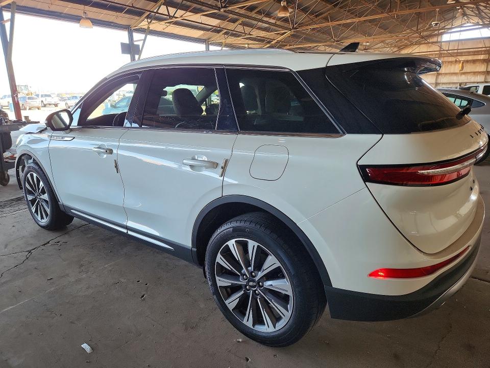 Photo 2 from auction – 2022 LINCOLN CORSAIR with VIN 5LMCJ2D93NUL32666