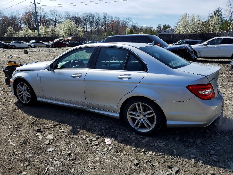 Photo 2 from auction – 2014 MERCEDES-BENZ C with VIN WDDGF8AB8ER324849