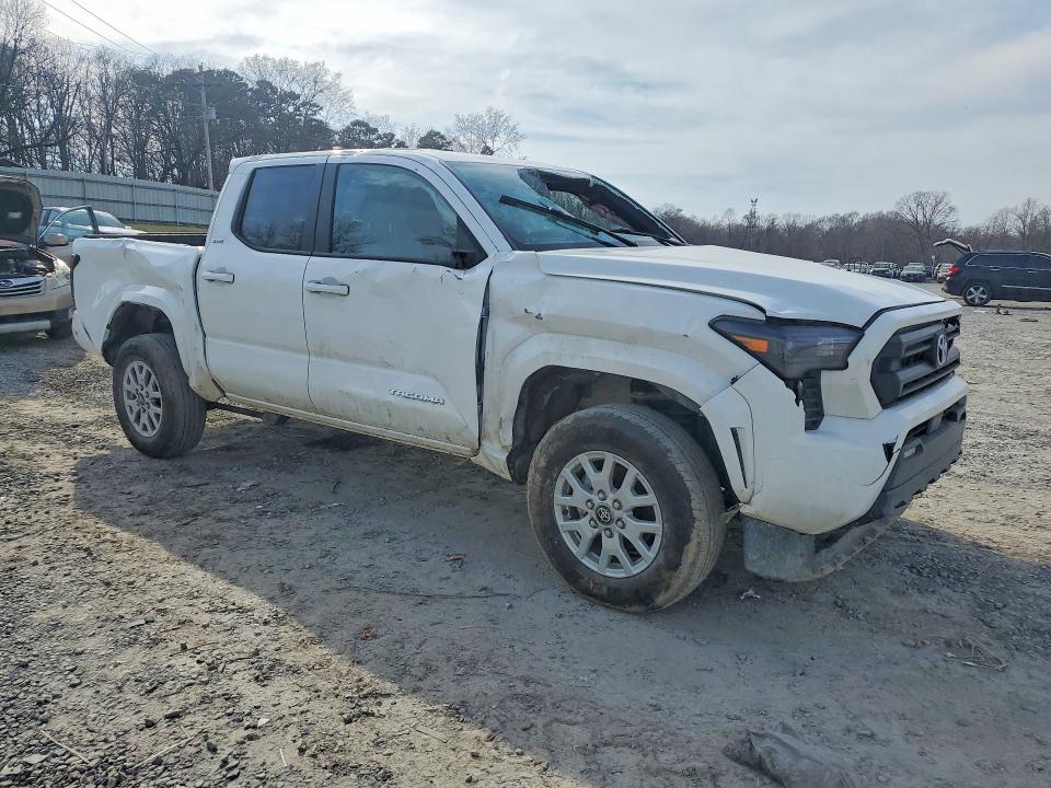 Photo 4 from auction – 2025 TOYOTA TACOMA with VIN 3TMLB5JN8SM207668