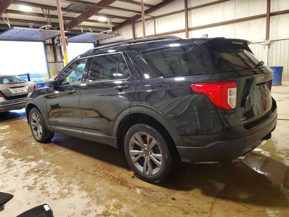 Photo 2 from auction – 2021 FORD EXPLORER with VIN 1FMSK8DH5MGB92400