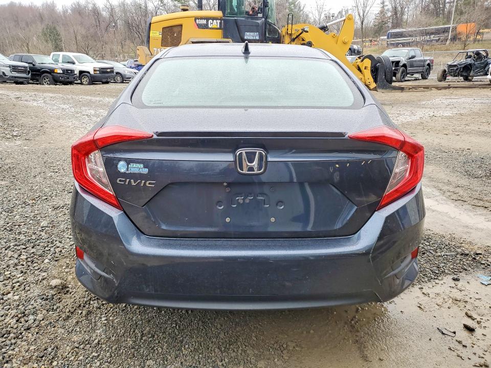 Photo 6 from auction – 2017 HONDA CIVIC with VIN 19XFC1F73HE020578