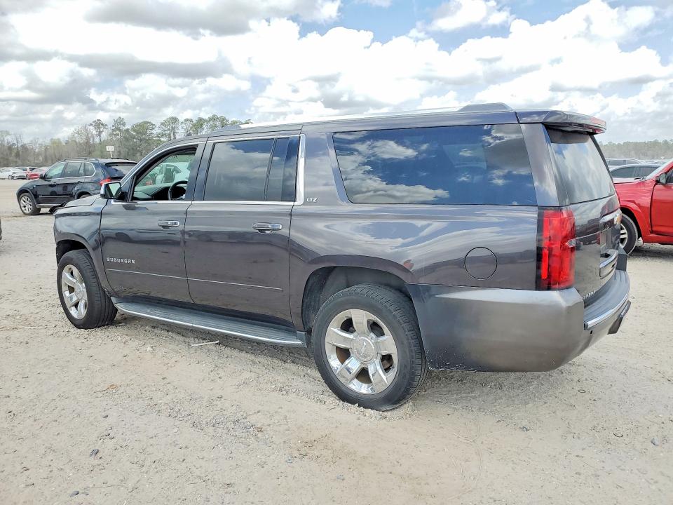 Photo 2 from auction – 2016 CHEVROLET SUBURBAN with VIN 1GNSCJKC2GR471187