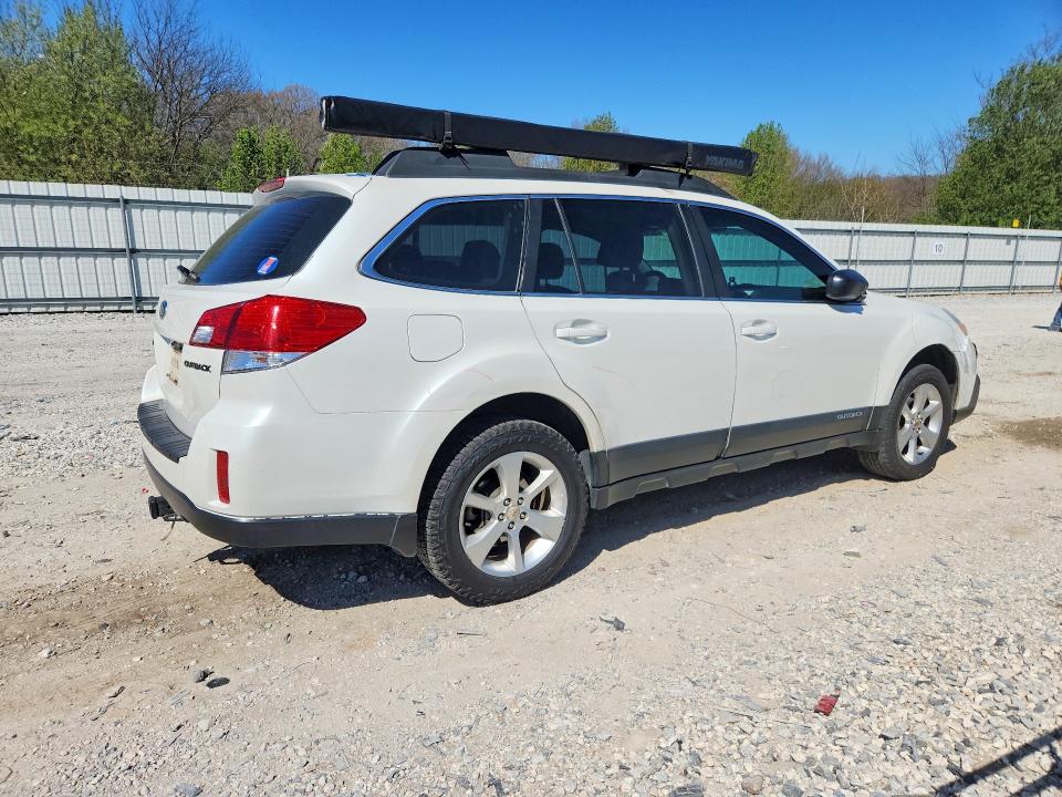 Photo 3 from auction – 2014 SUBARU OUTBACK with VIN 4S4BRCAC0E3228252