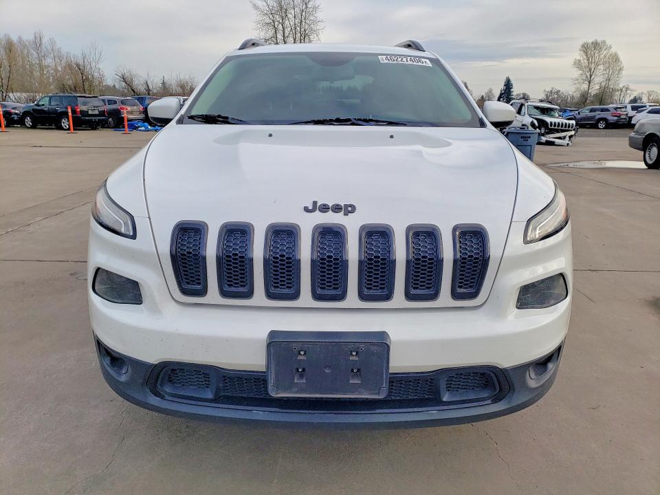 Photo 5 from auction – 2016 JEEP CHEROKEE with VIN 1C4PJLCB4GW136939