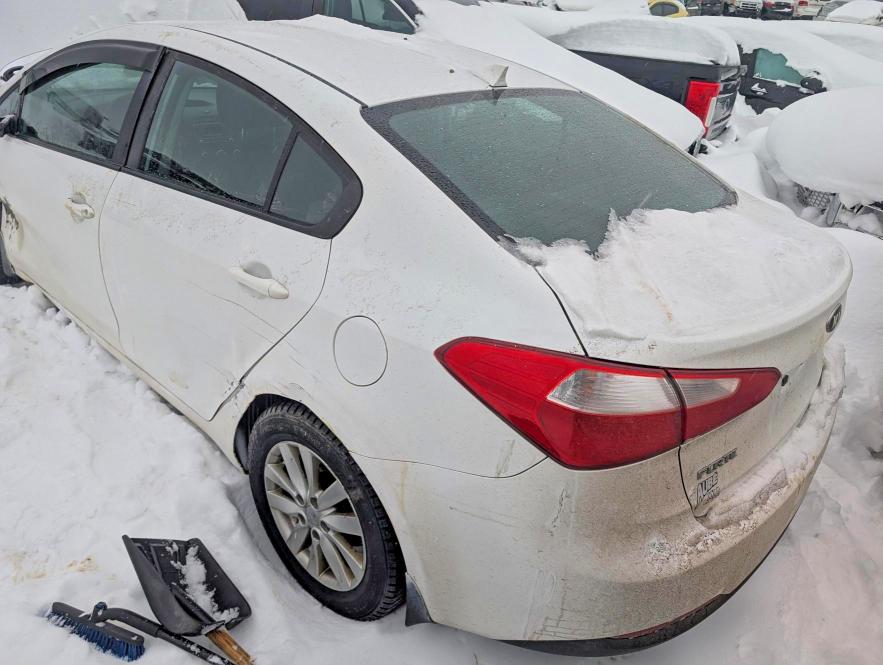 Photo 2 from auction – 2015 KIA FORTE with VIN KNAFX4A60F5344730