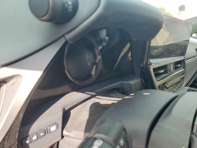 Photo 9 from auction – 2022 LEXUS ES with VIN 58AJZ1B1XNU129731