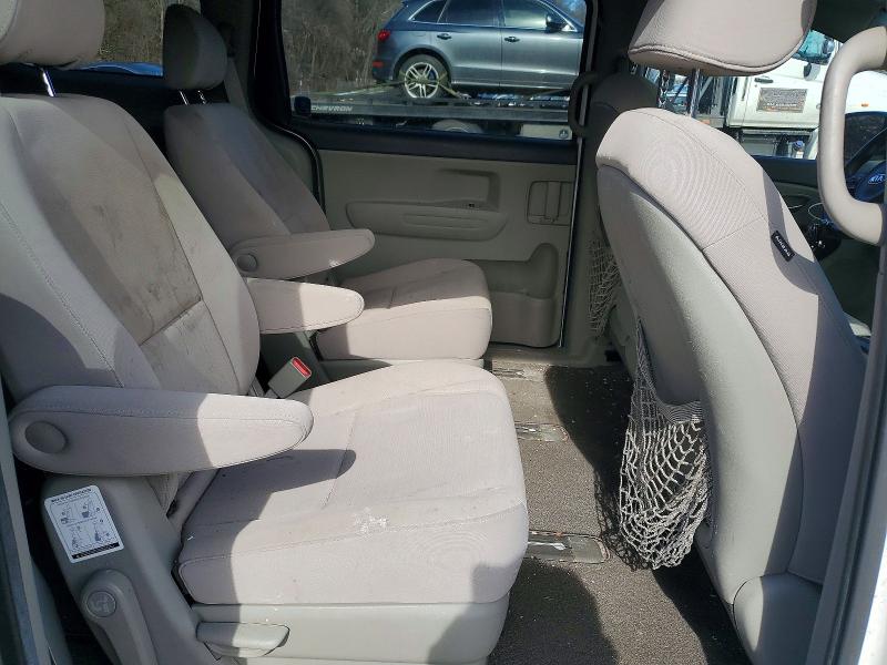 Photo 11 from auction – 2015 KIA SEDONA with VIN KNDMB5C19F6022579