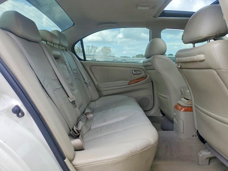 Photo 10 from auction – 2002 INFINITI I35 with VIN JNKDA31AX2T027827