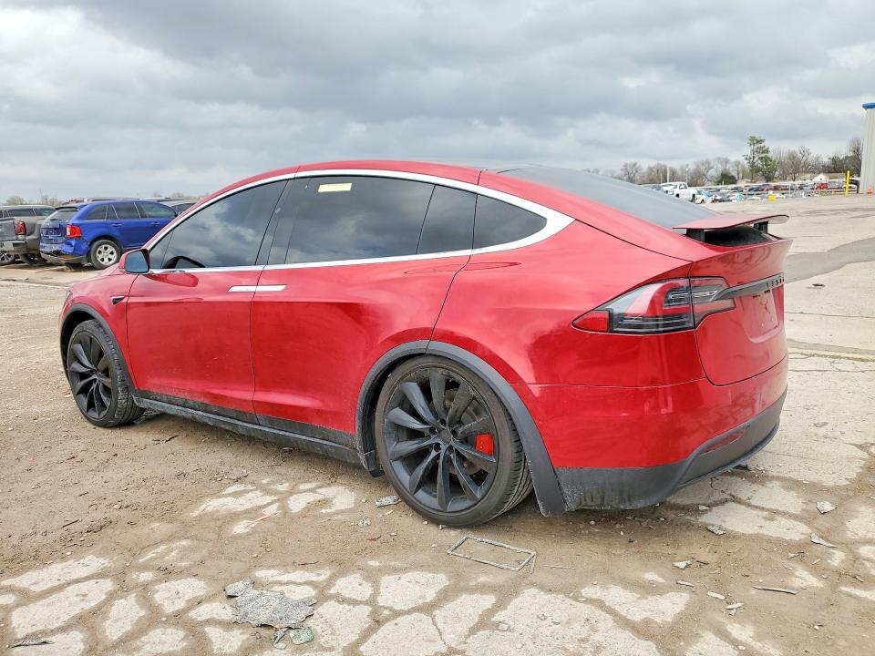 Foto 2 de la subasta – 2020 TESLA MODEL X con VIN 5YJXCBE46LF284026