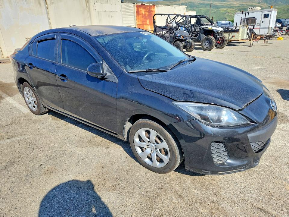 Photo 4 from auction – 2013 MAZDA 3 with VIN JM1BL1UP1D1827907